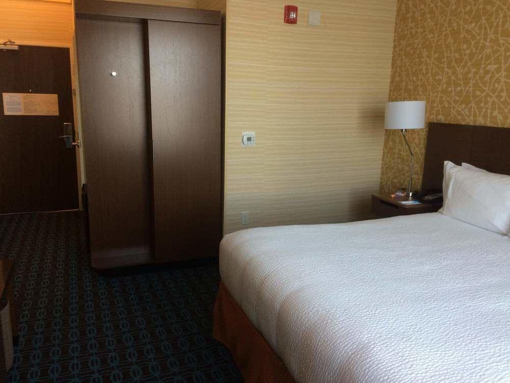 Comfort - Sacramento Airport Hotel 2*