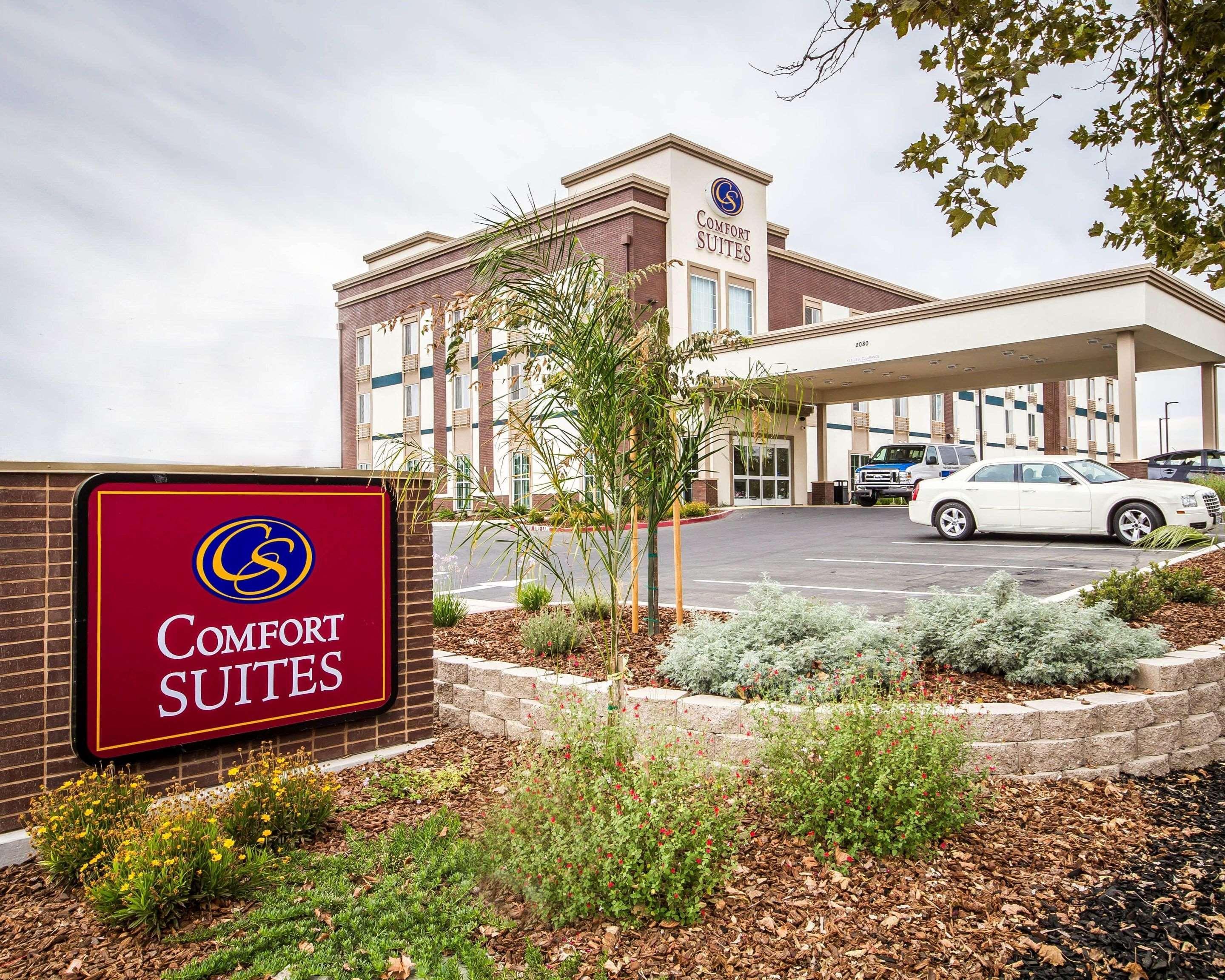 Comfort - Sacramento Airport Hotel